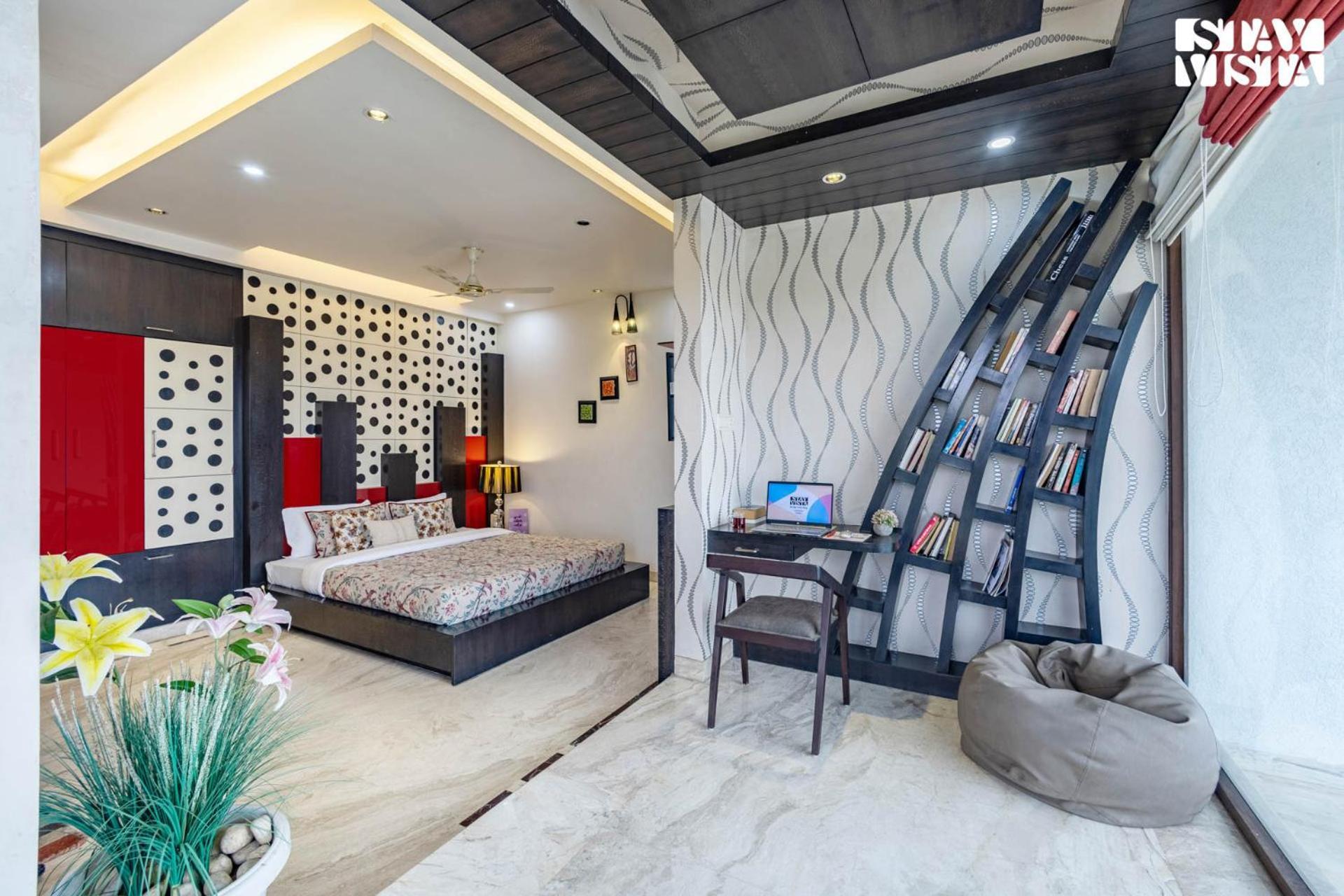 Stayvista At The Saket Farm With Pool, Bonfire Villa